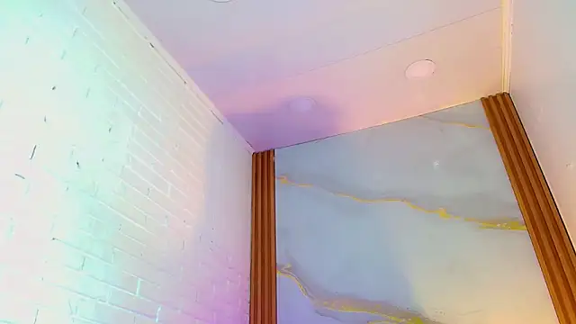 Snapshot of CoralineSweett chatting on October 11, 2025, 3:39 am CoralineSweett online show from October 11, 2025, 3:39 am