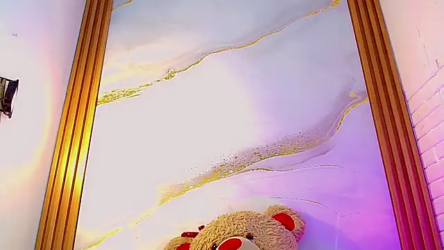 Snapshot of CoralineSweett chatting on December 16, 2025, 8:58 pm CoralineSweett online show from December 16, 2025, 8:58 pm