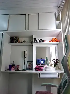 Ahrya  online show from October 31, 2025, 12:17 pm