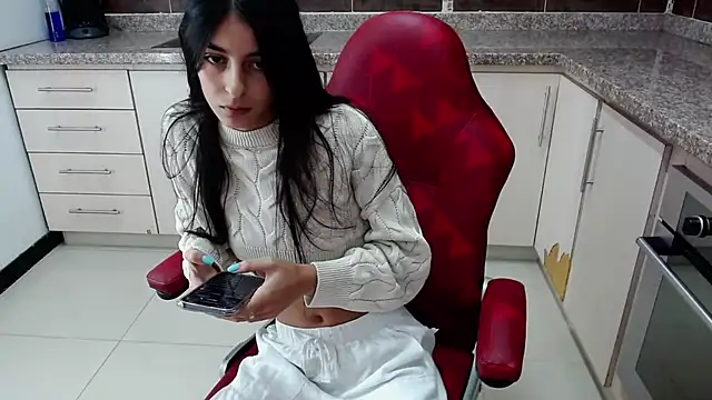 cristel 17 online show from March 13, 2025, 9:16 pm