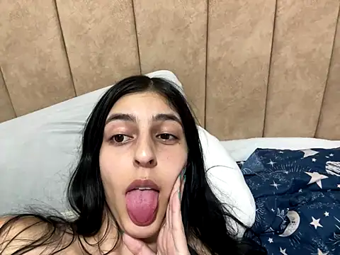 cristel 17 online show from September 17, 2025, 3:41 am