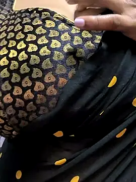 Shreya727 online show from January 12, 2026, 10:31 am