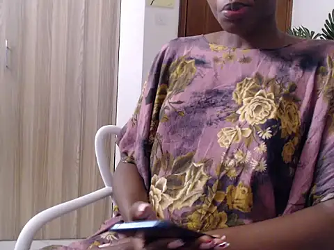 Snapshot of black___ghodess chatting on June 5, 2026, 6:52 am black ghodess online show from June 5, 2026, 6:52 am