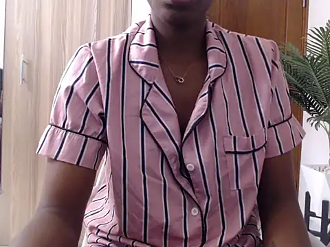 Snapshot of black___ghodess chatting on June 20, 2026, 11:35 am black ghodess online show from June 20, 2026, 11:35 am