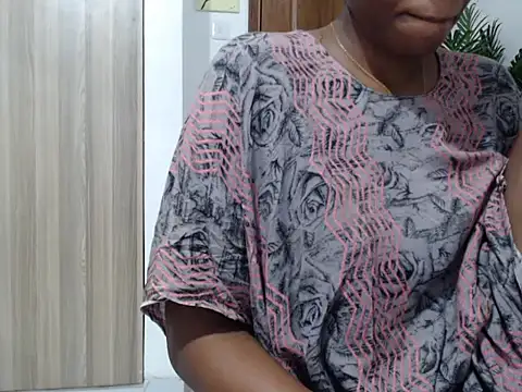 Snapshot of black___ghodess chatting on June 25, 2026, 8:35 pm black ghodess online show from June 25, 2026, 8:35 pm