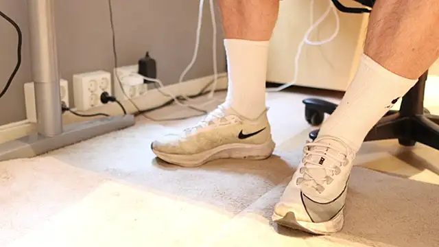 SneakerMaster  online show from July 27, 2026, 6:53 am