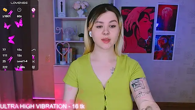 cutie mili online show from February 13, 2025, 1:40 am