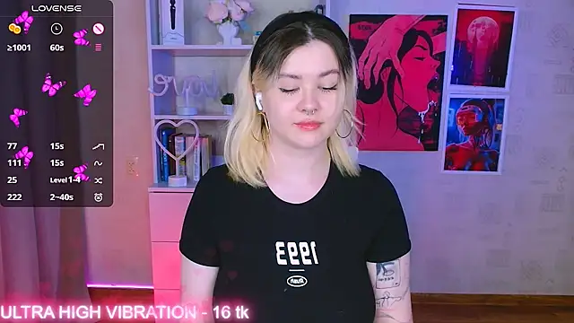 cutie mili online show from February 24, 2025, 7:11 am