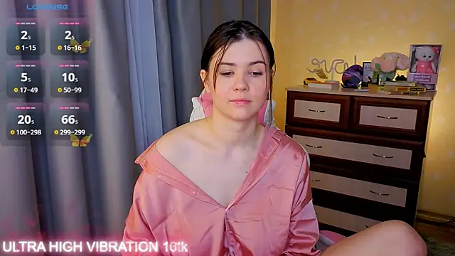 cutie mili online show from November 10, 2025, 7:51 am