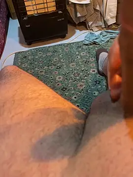 azginnn35 online show from March 18, 2026, 1:31 am