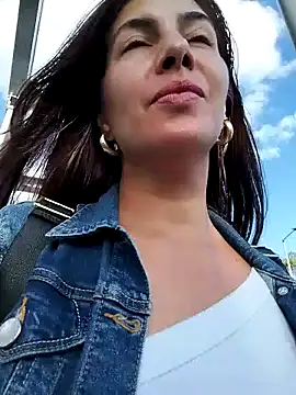 scarlett moore online show from February 1, 2025, 9:51 pm