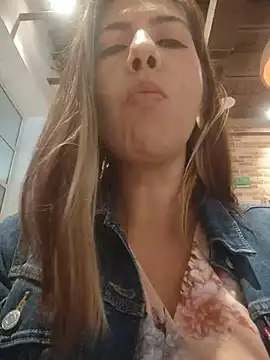Snapshot of scarlett_moore chatting on June 14, 2026, 3:47 pm scarlett moore online show from June 14, 2026, 3:47 pm