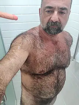 Snapshot of chainjulious chatting on February 19, 2025, 10:31 pm chainjulious online show from February 19, 2025, 10:31 pm