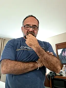 Snapshot of chainjulious chatting on October 22, 2025, 11:04 pm chainjulious online show from October 22, 2025, 11:04 pm