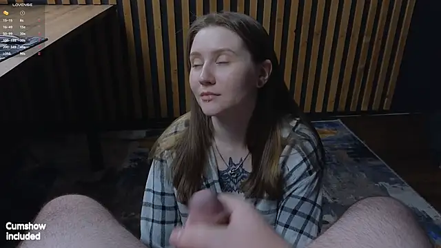 Snapshot of alicepugh chatting on October 5, 2025, 7:12 pm alicepugh online show from October 5, 2025, 7:12 pm