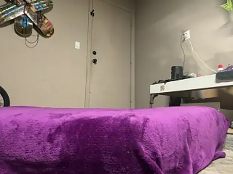 Snapshot of Intokink06 chatting on November 18, 2025, 4:28 am Intokink06 online show from November 18, 2025, 4:28 am