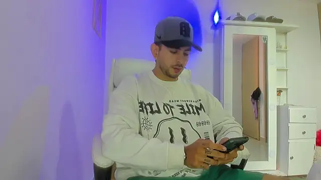 Ethan mullers online show from January 25, 2025, 8:00 pm