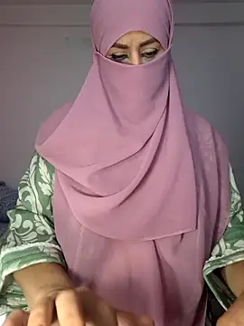 Snapshot of amiraferraz chatting on November 2, 2025, 4:09 pm amiraferraz online show from November 2, 2025, 4:09 pm