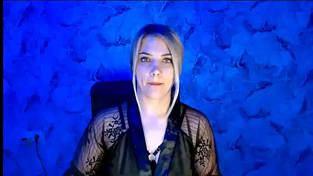 Snapshot of nika_gold1 chatting on October 31, 2025, 3:57 pm nika gold1 online show from October 31, 2025, 3:57 pm