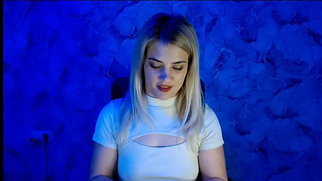 Snapshot of nika_gold1 chatting on November 9, 2025, 8:51 pm nika gold1 online show from November 9, 2025, 8:51 pm