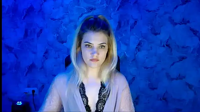 Snapshot of nika_gold1 chatting on December 14, 2025, 7:40 pm nika gold1 online show from December 14, 2025, 7:40 pm