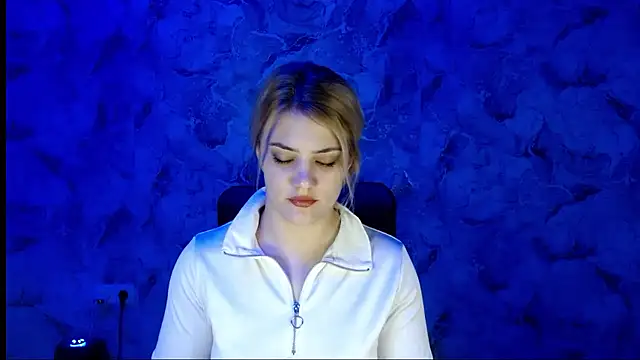 Snapshot of nika_gold1 chatting on January 14, 2026, 4:01 pm nika gold1 online show from January 14, 2026, 4:01 pm