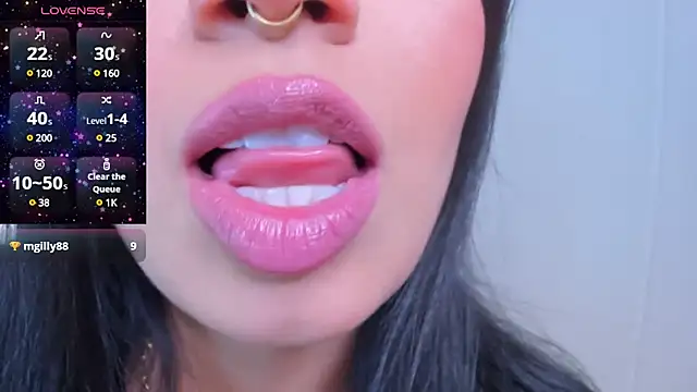 dominique21  online show from December 7, 2024, 7:05 am