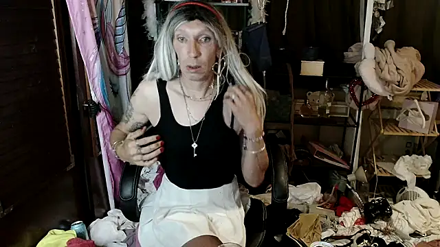 Ombeline1 online show from September 24, 2025, 12:58 am