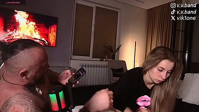 niki7377 online show from March 8, 2026, 5:28 pm