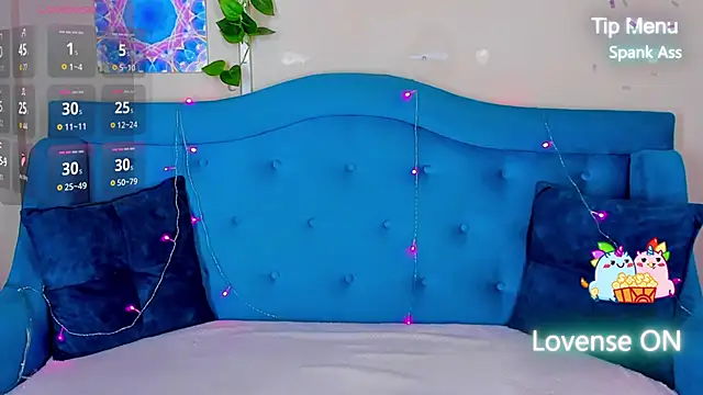 MilliStrii online show from December 1, 2025, 1:32 am