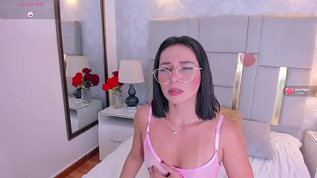 Snapshot of Camilaa_Sanchez_ chatting on February 6, 2025, 10:59 am Camilaa Sanchez online show from February 6, 2025, 10:59 am