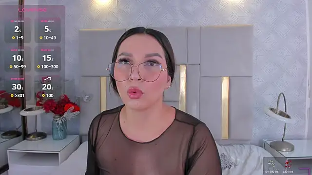 Camilaa Sanchez  online show from March 12, 2026, 1:28 pm