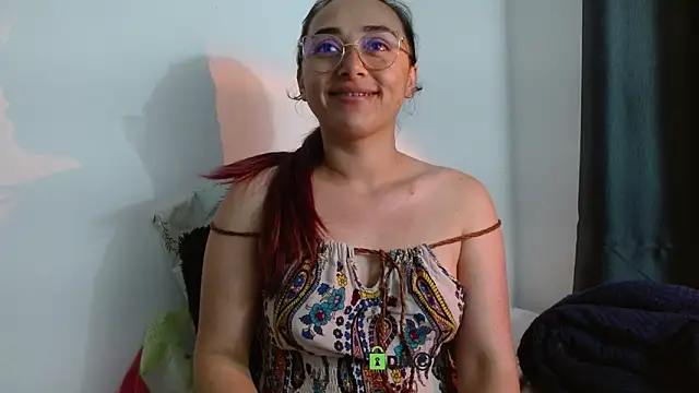 Snapshot of Hot_Candy_ chatting on October 24, 2025, 3:47 am Hot Candy online show from October 24, 2025, 3:47 am