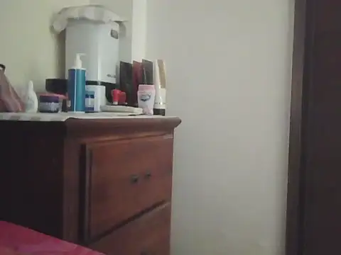 Snapshot of Nuttysub chatting on June 11, 2026, 2:33 am Nuttysub online show from June 11, 2026, 2:33 am