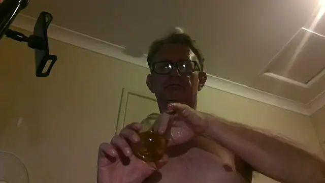 butseriouslykahnt online show from January 18, 2025, 5:37 pm