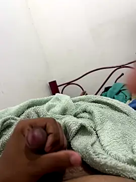 Snapshot of marcello2310 chatting on November 3, 2025, 1:40 am marcello2310 online show from November 3, 2025, 1:40 am