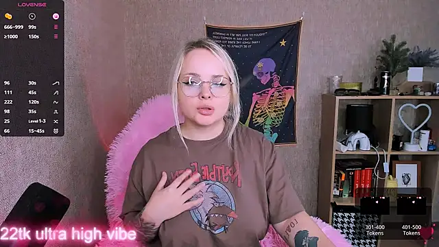 flower sarah  online show from February 2, 2025, 8:08 pm