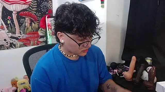Snapshot of isabeautyx19 chatting on June 21, 2026, 2:36 am isabeautyx19 online show from June 21, 2026, 2:36 am