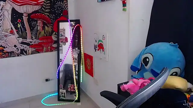 isabeautyx19 online show from July 15, 2026, 4:12 pm