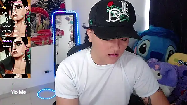 isabeautyx19 online show from July 28, 2026, 8:12 pm