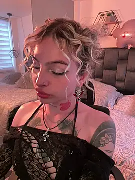 Bonnie vega online show from March 13, 2026, 9:43 pm