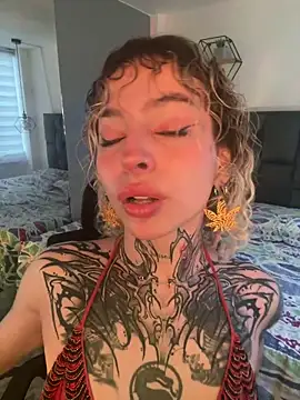 Snapshot of Bonnie_vega chatting on June 14, 2026, 9:28 pm Bonnie vega online show from June 14, 2026, 9:28 pm