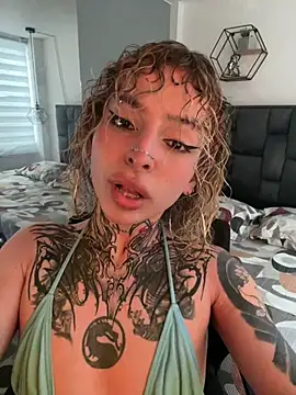 Snapshot of Bonnie_vega chatting on July 1, 2026, 9:03 pm Bonnie vega online show from July 1, 2026, 9:03 pm