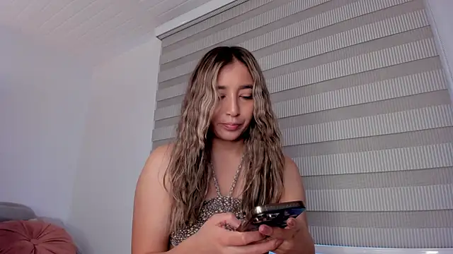 vico sweety online show from April 27, 2026, 8:07 pm