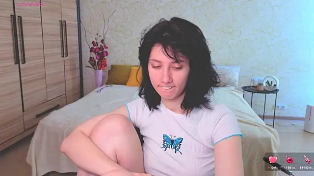 JulisSweet online show from September 13, 2025, 6:46 am