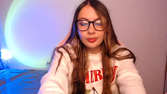 lalawhitte online show from October 3, 2025, 8:39 pm