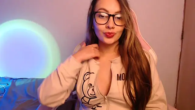 lalawhitte online show from October 11, 2025, 7:01 pm