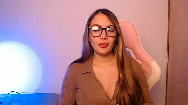 lalawhitte online show from October 14, 2025, 9:48 pm