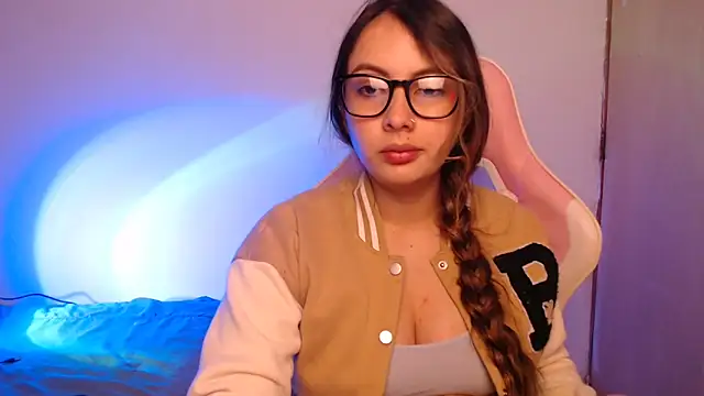 lalawhitte online show from November 1, 2025, 2:08 pm