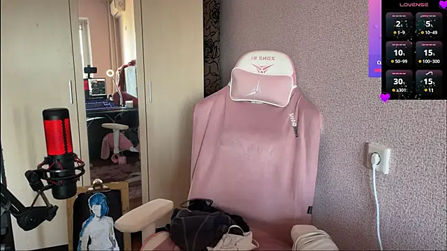 Katrin  kiss online show from March 1, 2025, 2:13 pm